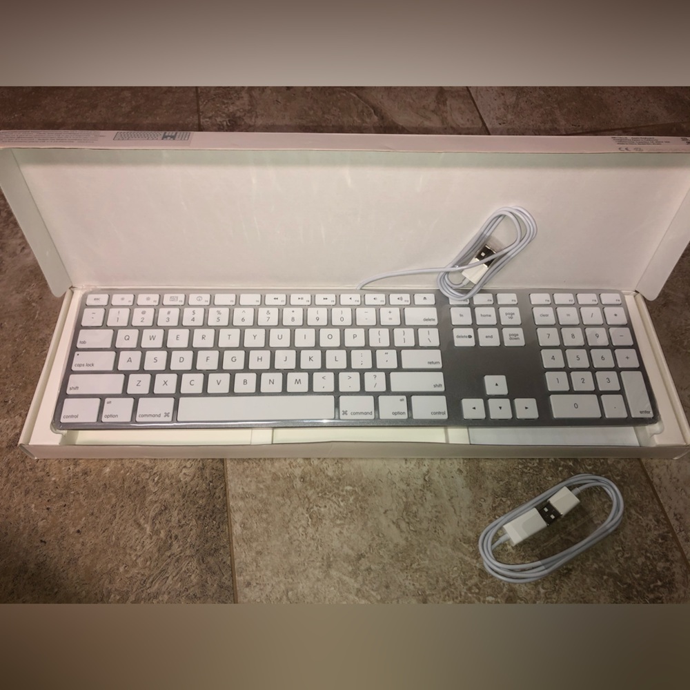 Apple keyboard